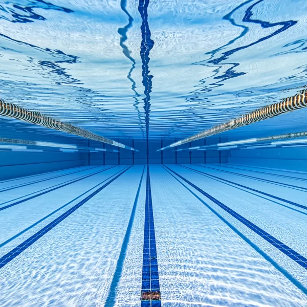 piscina-olimpica-fondo-agua